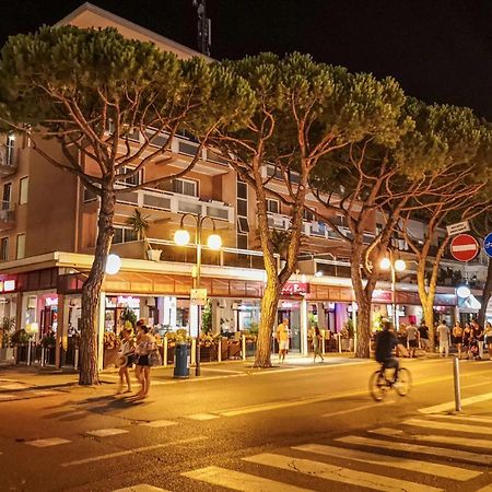 Hotel D'Annunzio Lido di Jesolo Buitenkant foto