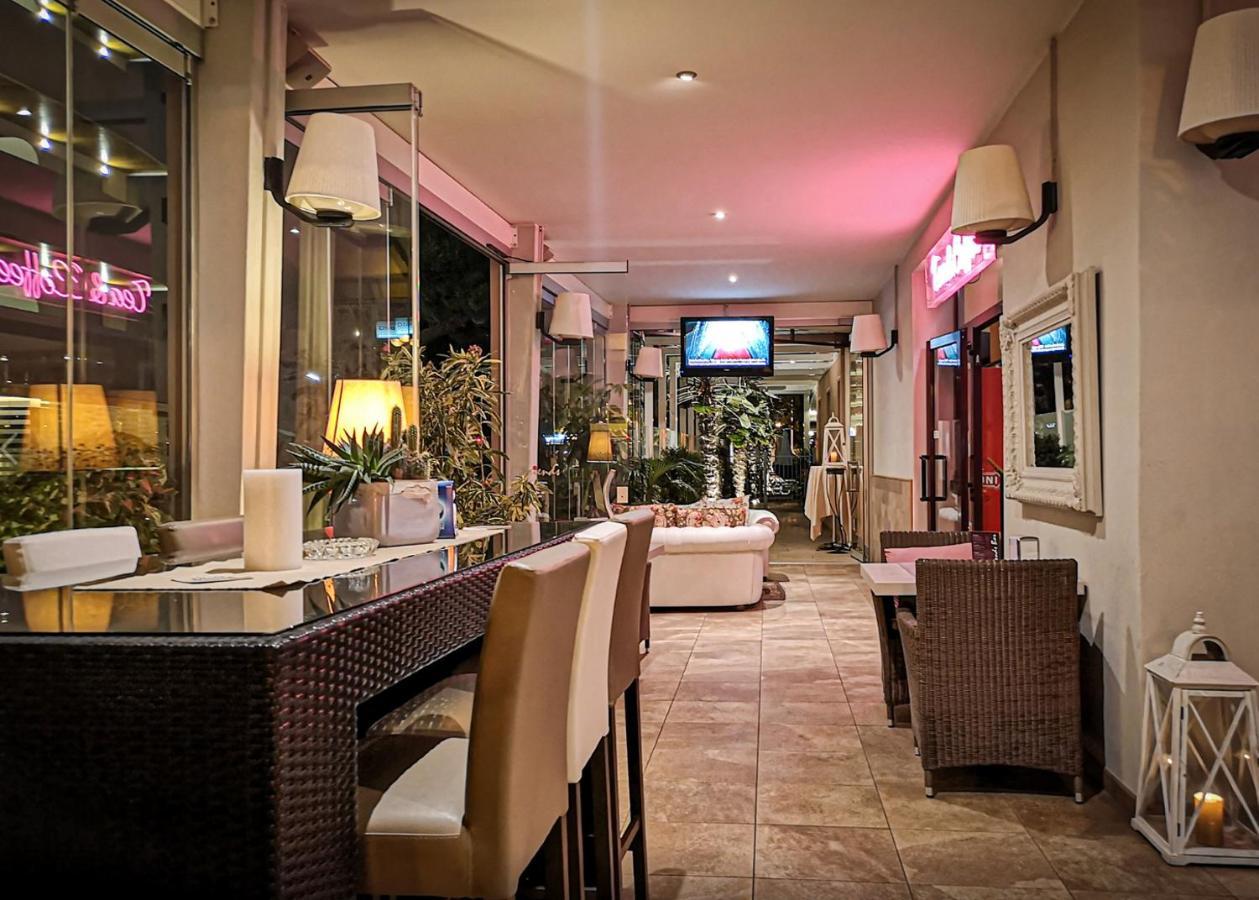 Hotel D'Annunzio Lido di Jesolo Buitenkant foto