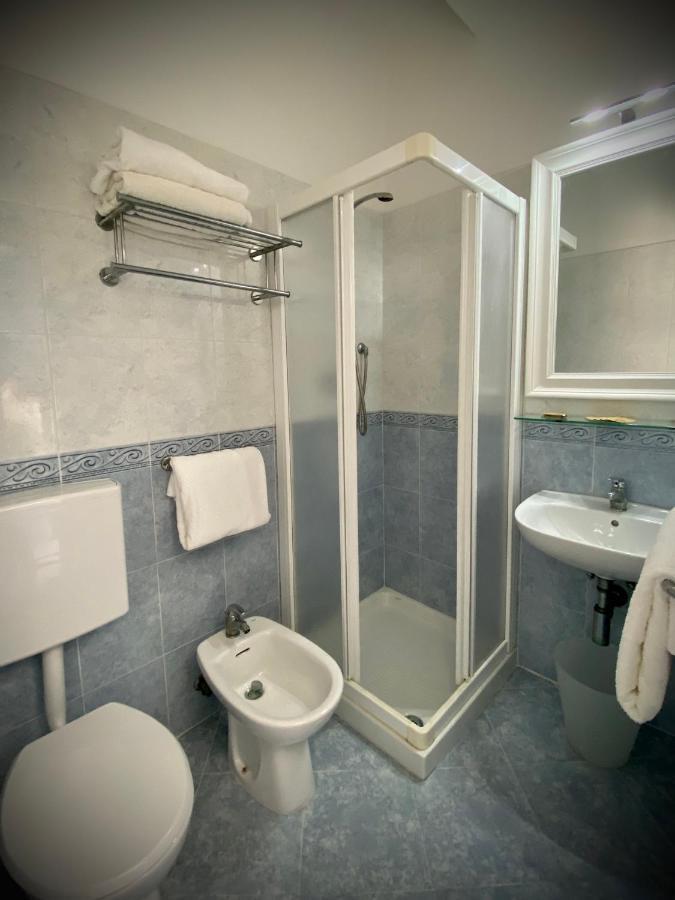 Hotel D'Annunzio Lido di Jesolo Buitenkant foto