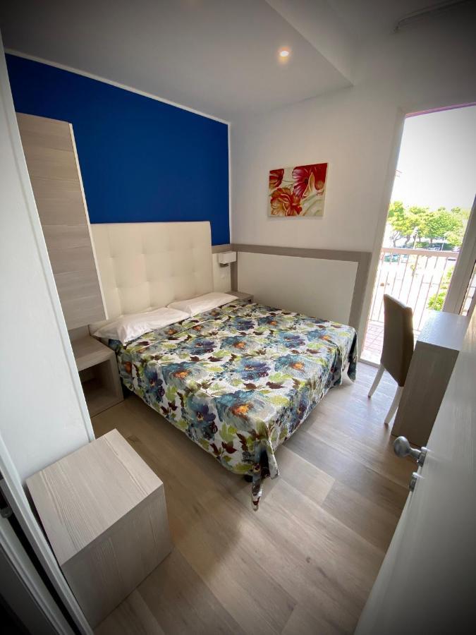 Hotel D'Annunzio Lido di Jesolo Buitenkant foto