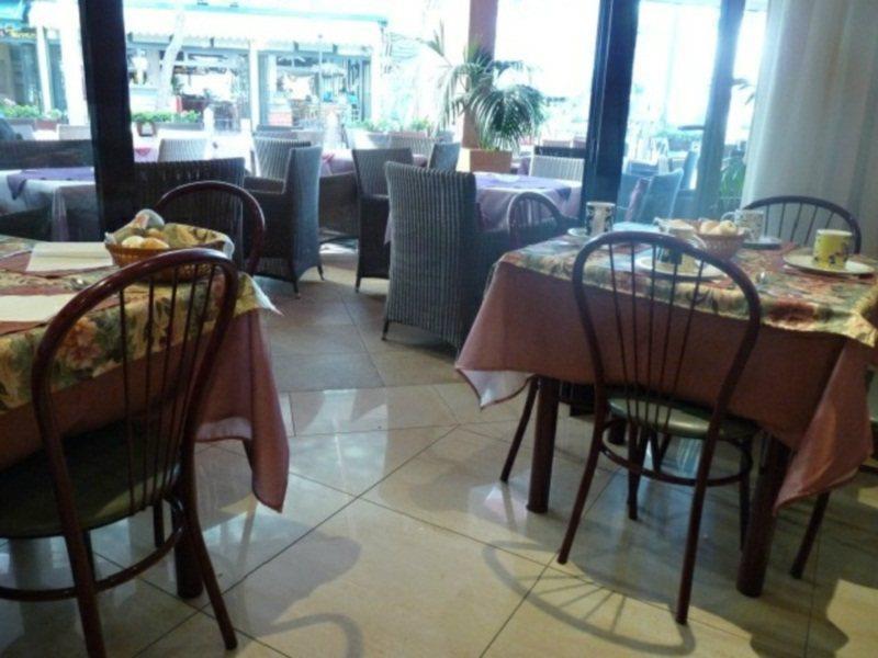 Hotel D'Annunzio Lido di Jesolo Buitenkant foto